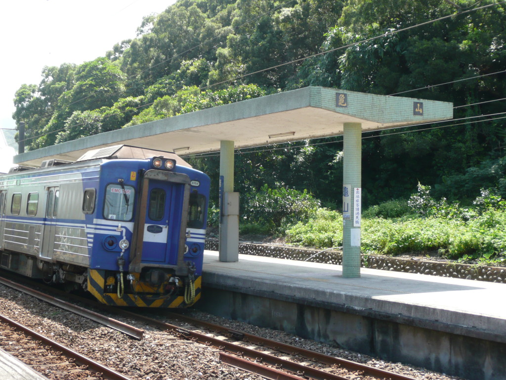 龜山車站月台2